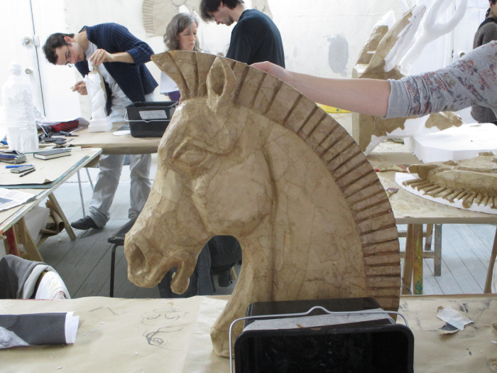 Sculpture tête de cheval en polystyrène